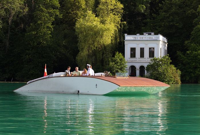 Leadership-Boat